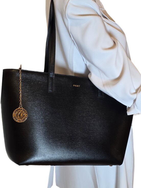 Dkny Handbags - DKNY Bryant Saffiano Cow Leather Medium Tote Bag Black Gold Hardware EUC